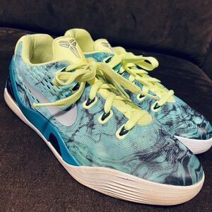 NIKE XLNT Condition KOBE IX Easter Turbo Green Volt Yellow Youth 6.5 US GS